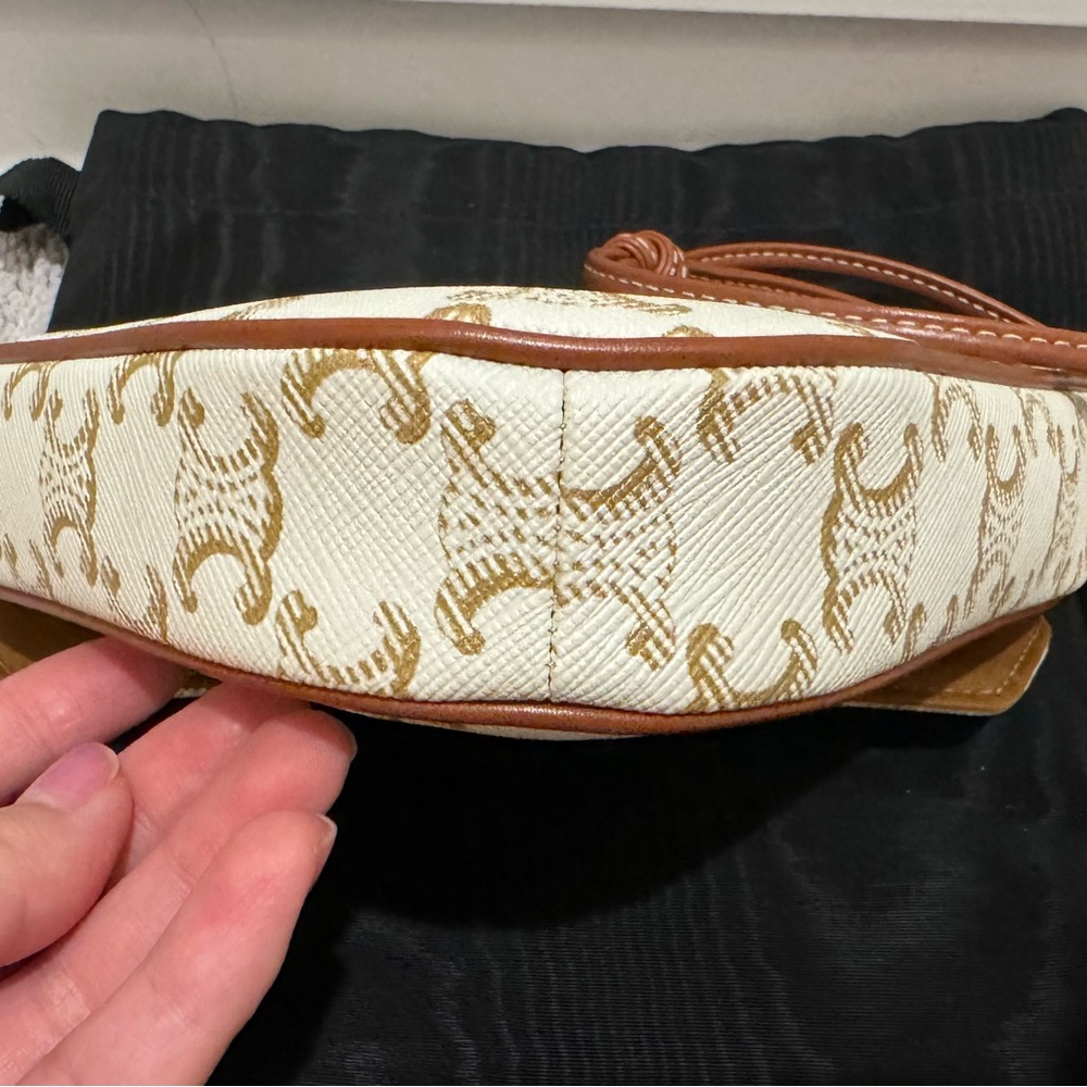 Authentic Celine Triomphe Canvas Triangle Crossbo… - image 5